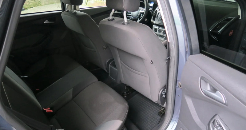 Ford Focus cena 24900 przebieg: 180000, rok produkcji 2012 z Izbica Kujawska małe 379